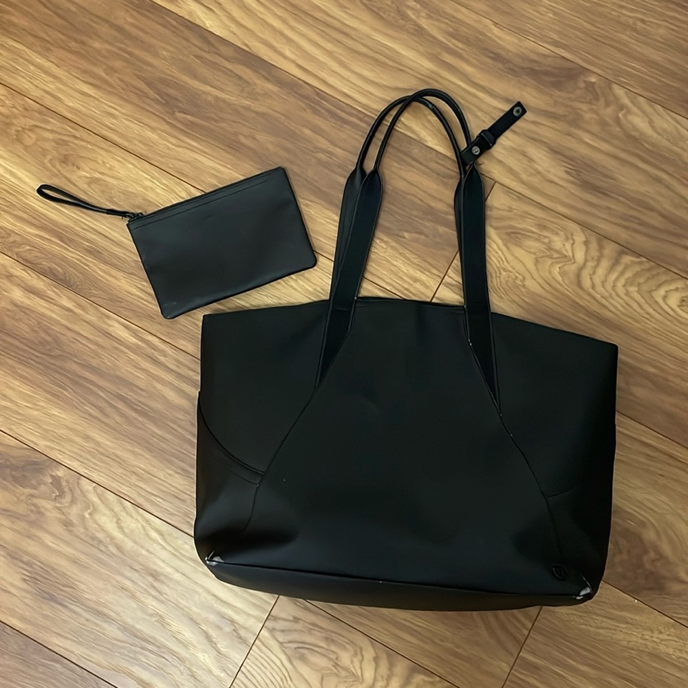 Lululemon Large Black Tote and Matching Wristlet